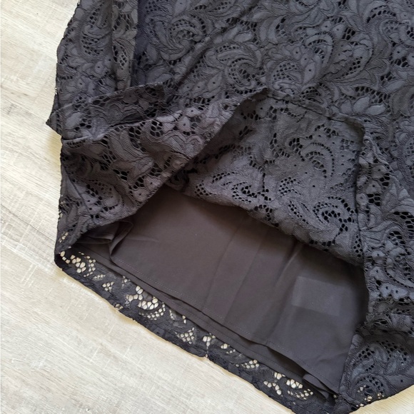 Express Women's Black Lace Top - Picture 5 of 5